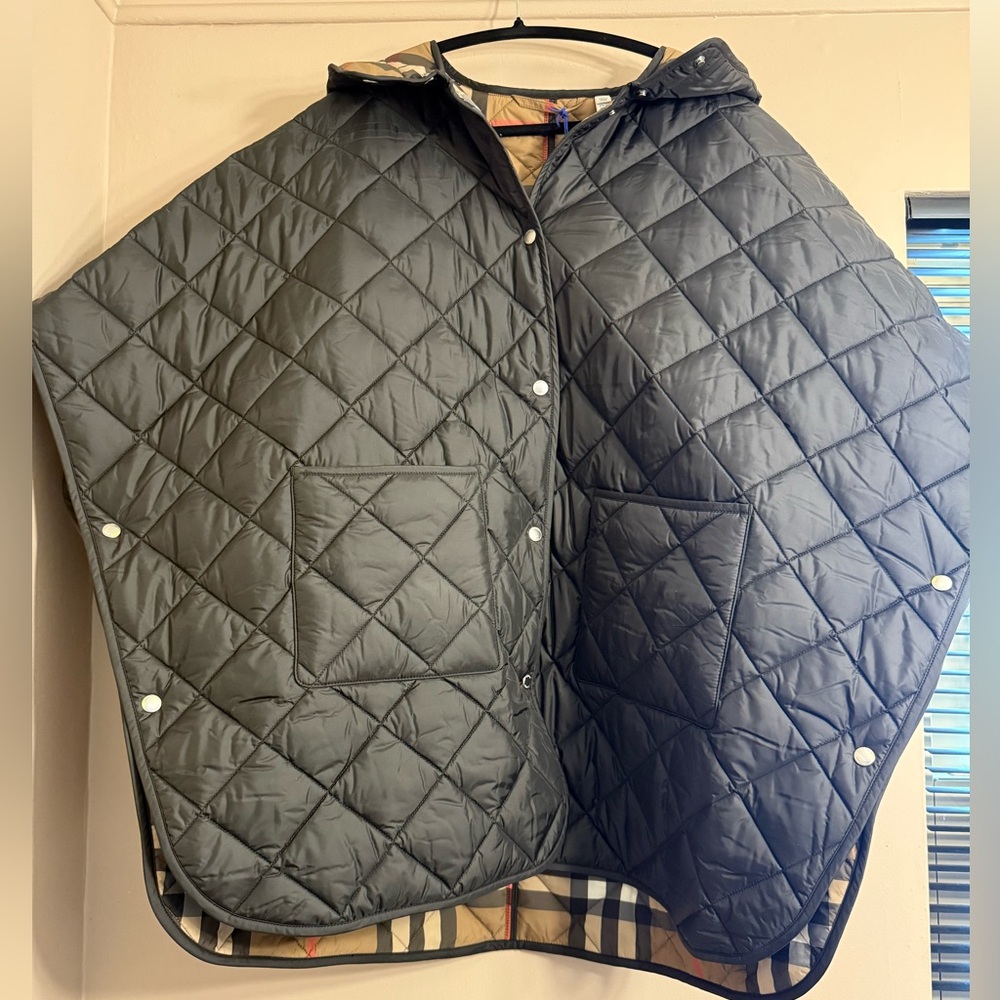 Burberry Quilted Black Cape with Hood